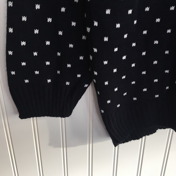 Reindeer holiday sweater - Picture 6 of 7